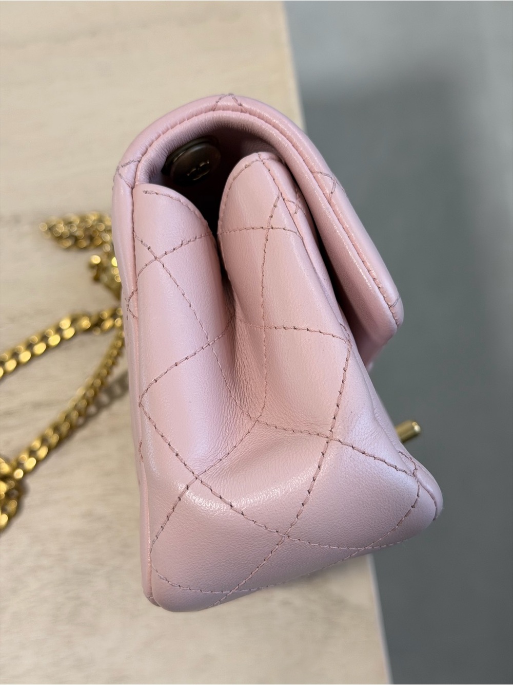 CHANEL Pearl Crush Classic Flap Small Light Pink Lambskin Vintage Gold Hardware - Picture 3 of 11